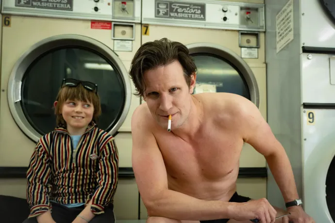 A világ legrosszabb apája mellett az ördög is csak egy rossz vicc