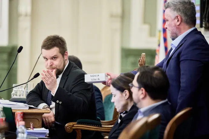 Pintér Bence nem vette át a nokiás dobozt – Fotó: Pintér Bence/Facebook