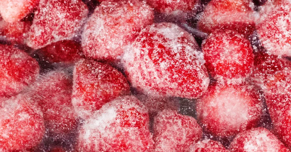 Fagyasztott szamócát hív vissza a SPAR