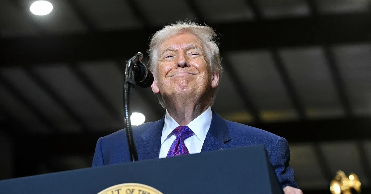 Trump nyilvánosságra hozza az amerikai UFO-aktákat, miután Obama az űrlények létezéséről beszélt