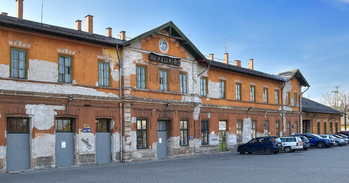 Vitézy Dávid: Két nappal a választások előtt eladnák a budapesti pályaudvarok körüli állami ingatlanokat