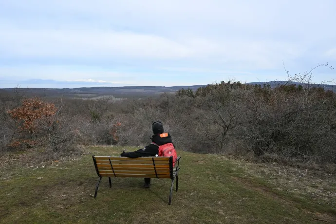 A fennsík és a tópart – Fotó: Tenczer Gábor / Telex