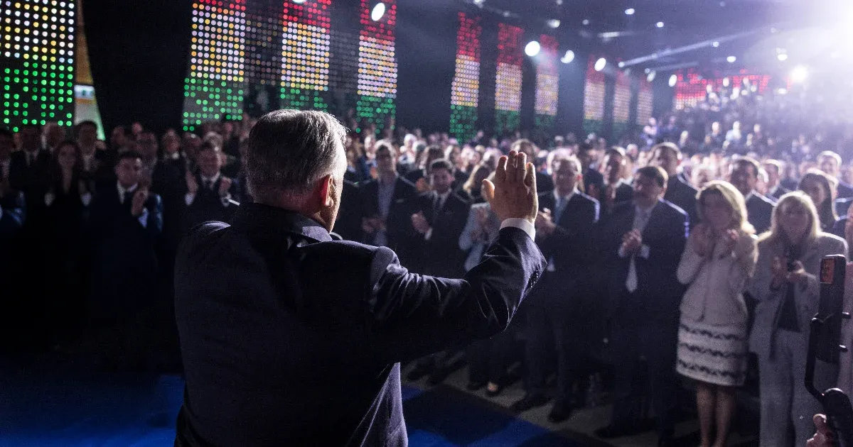 Kampányrajt: Orbán Viktor a mozgósításban, Magyar Péter a kormányváltó hangulatban bízhat