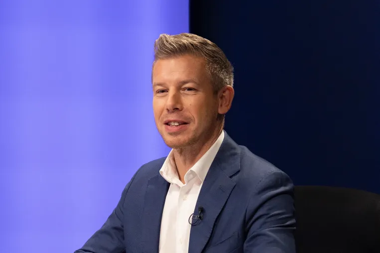 Mindent meg fogunk tenni a kétharmadért, most akörül billegünk – élő interjú Magyar Péterrel