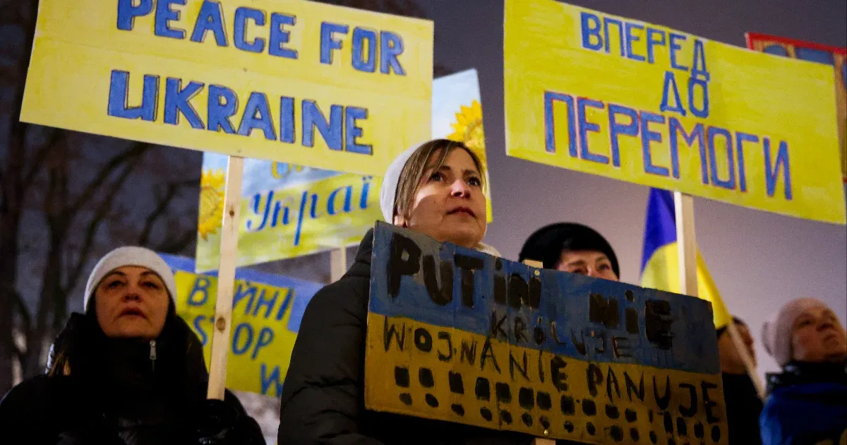 Lengyelország megszünteti az ukrán menekültek különleges státuszát