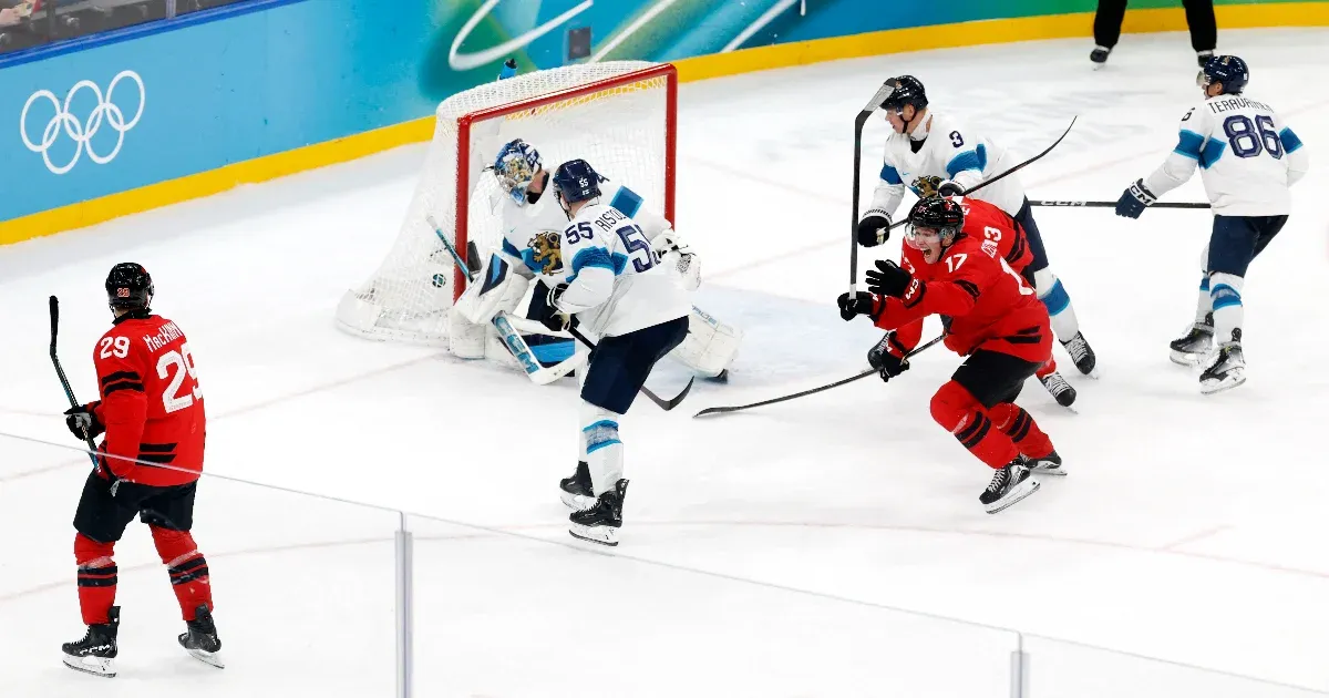 Kanada 0–2-ről fordított a finnek ellen, döntőt játszhat az olimpián