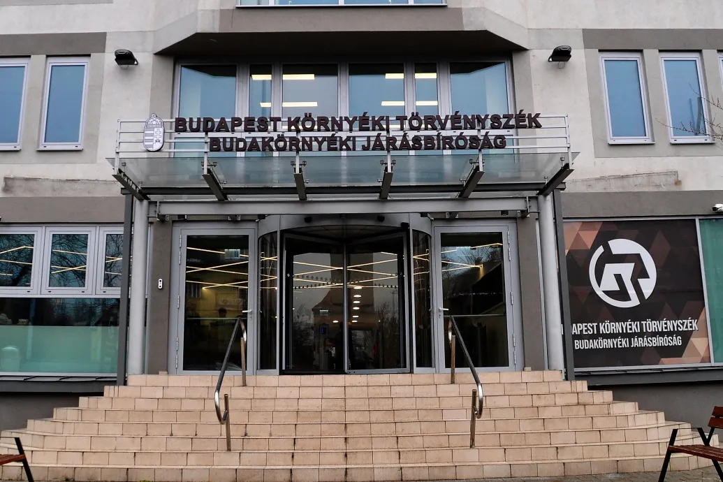 20 év fegyházat kapott egy férfi, aki rászoruló gyerekek bizalmába férkőzött, aztán megerőszakolta őket