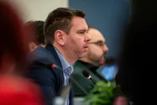 Vitézy a pályaudvarok körüli állami ingatlanok eladásáról: Pánikszerű végkiárusítás zajlik