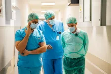 Országos ellenőrzéseket indít az egészségügyi miniszter a munkaidőben magánprakszist végző orvosok miatt