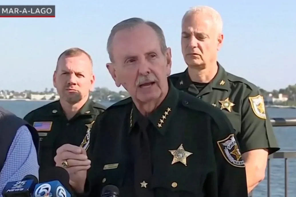 Meghalt egy férfi, miután behatolt Trump Mar-a-Lago rezidenciájának biztonsági övezetébe