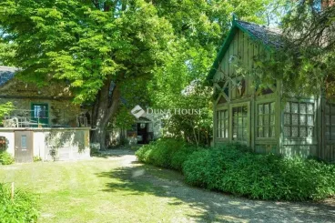 Saját sziget a Balaton közelében, a Bakony lábánál, az elvarázsolt malombirtokon