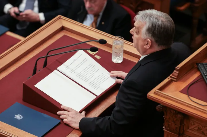 Nagyon helyes, hogy eltűnnek innen a parlamentből – Orbán Viktor az ellenzéknek