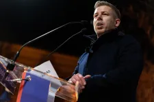 Nyomozás van, gyanúsított még nincs Magyar Péter tőzsdézésének ügyében