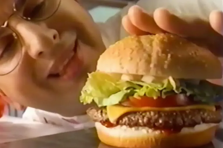 300 millió dollárral megtolt felnőttburger volt a McDonald's legnagyobb bukása