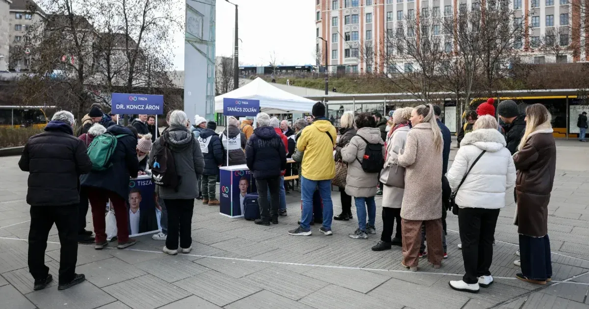 Aláírásgyűjtős számháborúval dörrent be hivatalosan is a kampány