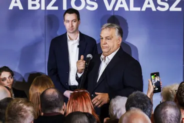 Orbán: 65 választókerületben vezetünk, de ebben Norbi nincs benne