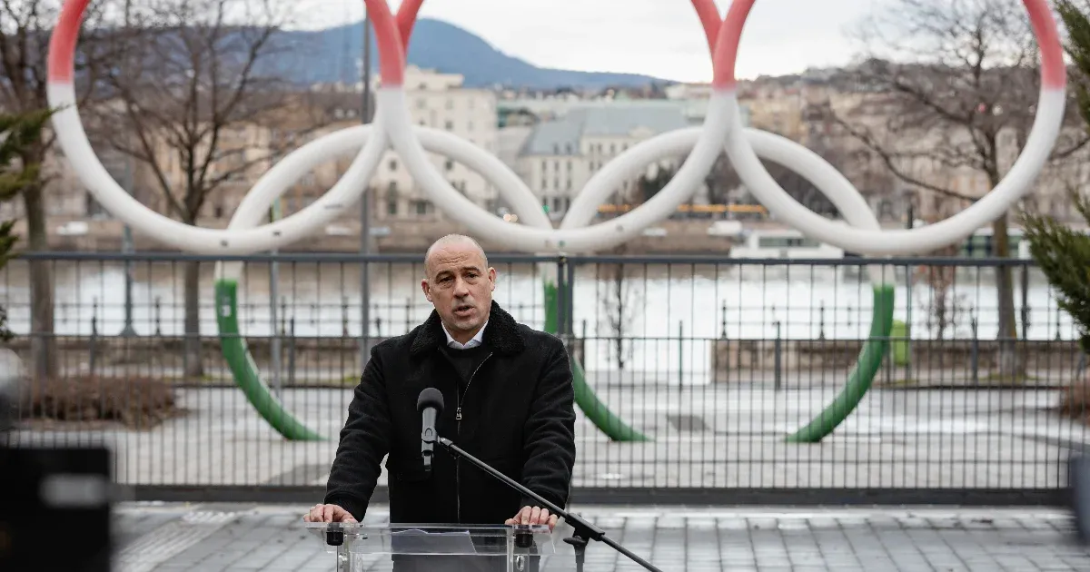 A Bayern edzője szerint a fekete futballisták nem kapnak támogatást Magyarországon, Schmidt Ádám valótlan híresztelésről beszélt