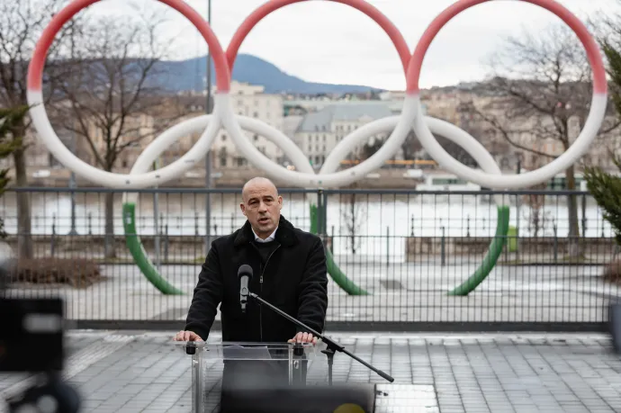 A Bayern edzője szerint a fekete futballisták nem kapnak támogatást Magyarországon, Schmidt Ádám valótlan híresztelésről beszélt