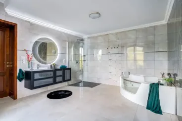 A villa, ahol a Nagy Ő is randizott, kulcsra készen várja új tulajdonosát