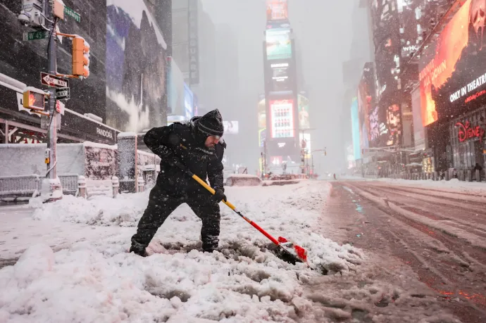 Akkora havazás volt az Egyesült Államokban, hogy valahol több mint 94 centi hó esett
