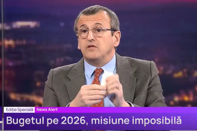 Élő adásban tépte szét doktori diplomáját, hogy ezzel tiltakozzon a megszorítások ellen