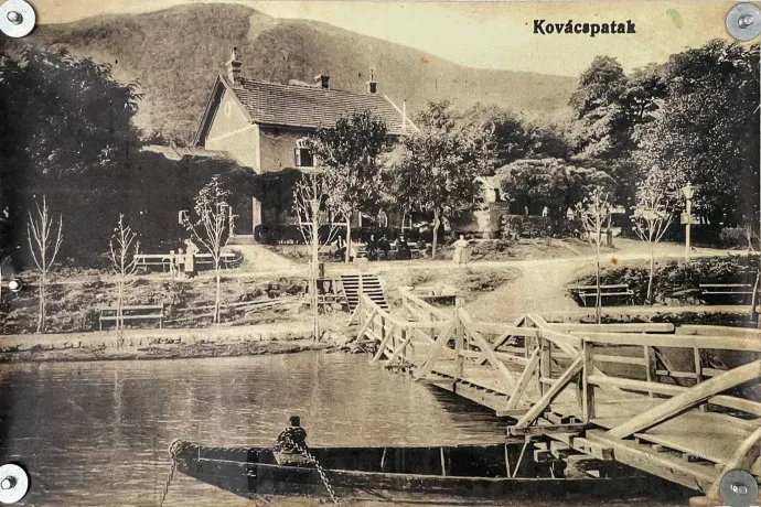 A Kovácspatakra befutó gerinc mohos fái, az üdülőtelep fénykorában, téli strand – Fotó: Helyi gyűjtemény, Tenczer Gábor / Telex