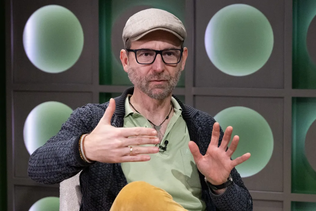 Vannak bitang kemény mélypontok egy párkapcsolatban – erős idézetek Grecsó Krisztián interjújából