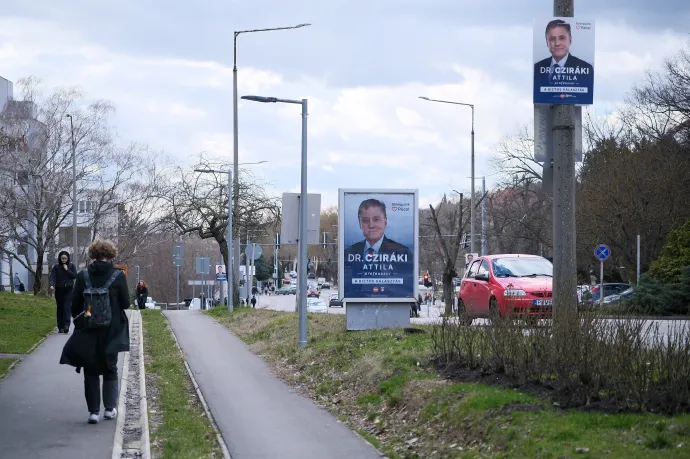 Parlamentből vezényelt lejáratásról írt Jámbor András, a pécsi fideszes jelölt szerint mindennek az ellenkezője az igaz