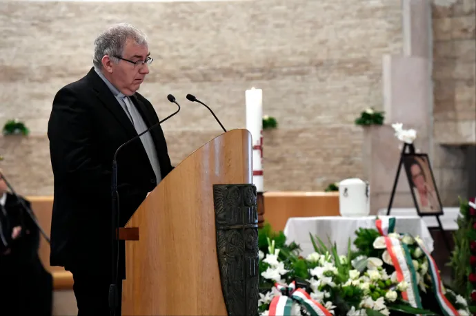 Tíz évre eltiltották Pajor András zuglói plébánost a papi feladatok gyakorlásától