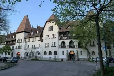 Barátok közt csakis ezek a csúcs szuper ingatlanok jönnek szóba