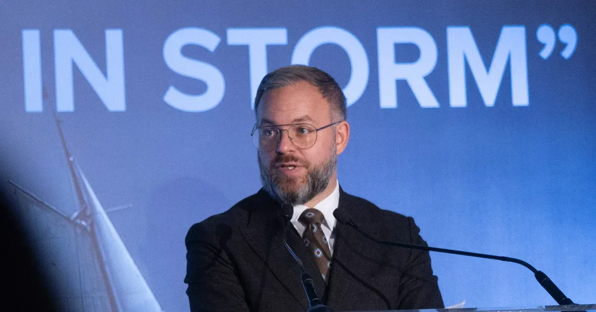 Hann Endre kétségbeesett erőfeszítésnek tartja Orbán Balázs röhögő emojiját a Medián felmérésére