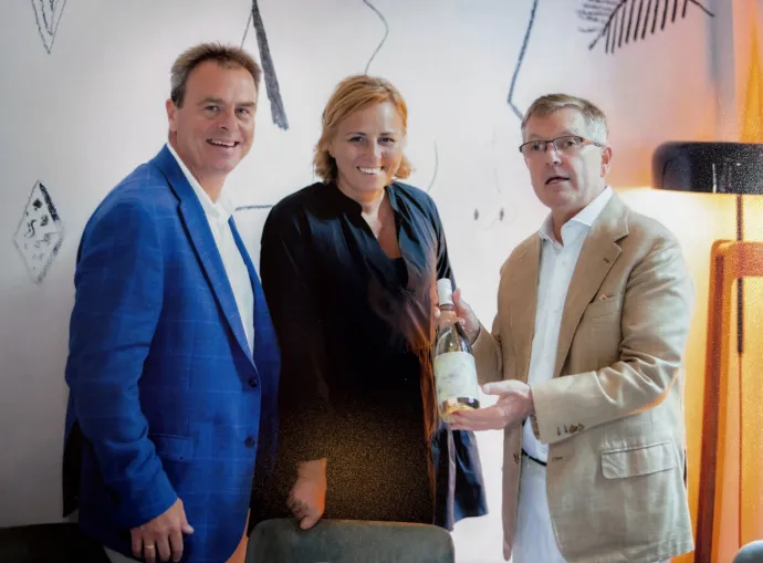 Matolcsy György Szemereyné Pataki Klaudiával és férjével Szemerey Szabolccsal.