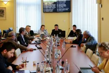 Elkezdődött a kampány, a Tisza rögtön három kifogást nyújtott be, döntött a Nemzeti Választási Bizottság