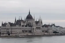 Közel 400 milliárd forintnyi dolláralapú hitelt vett fel a magyar állam