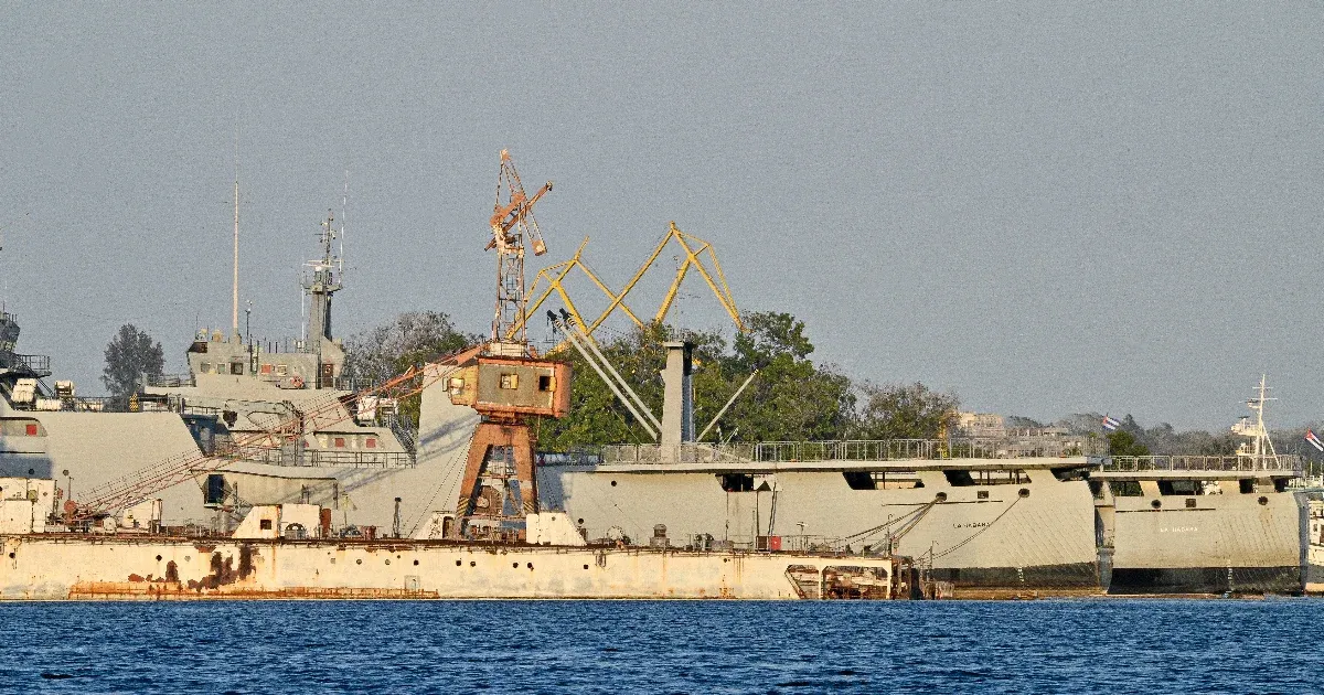 Molotov-koktél a fedélzeten, tűzpárpaj a vizen: Kuba terrorizmussal vádolja egy amerikai csónak legénységét