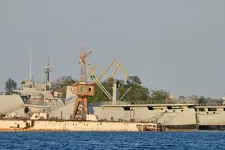 Molotov-koktél a fedélzeten, tűzpárbaj a vízen: Kuba terrorizmussal vádolja egy amerikai csónak legénységét