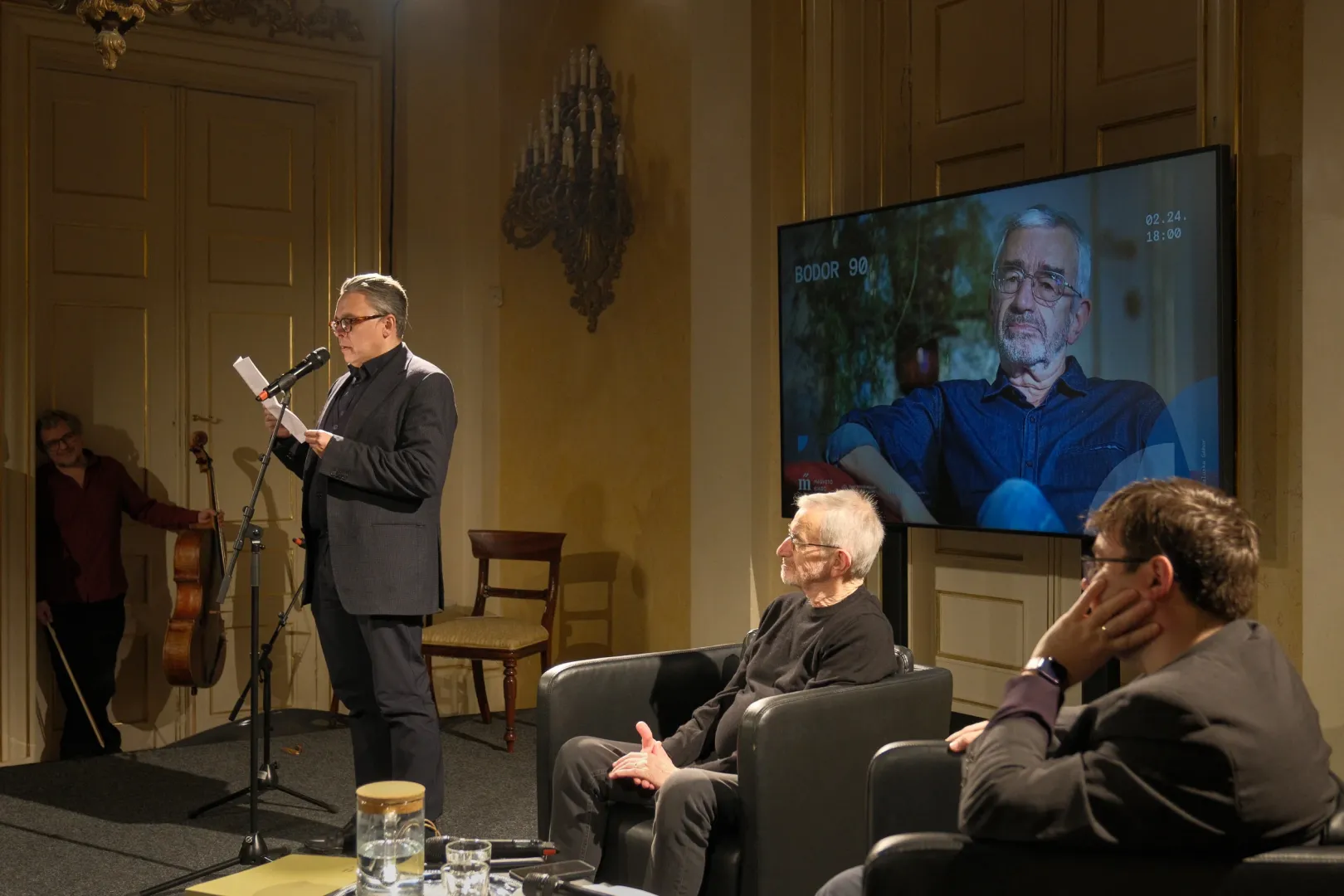 Dragomán György felolvasása – Fotó: Márkos Tamás / Transtelex