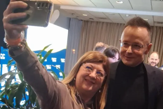 Szijjártó Péter Lizikének: Az RMDSZ-t elkezdték támadni, mint állat, ilyenkor kell melléjük állni