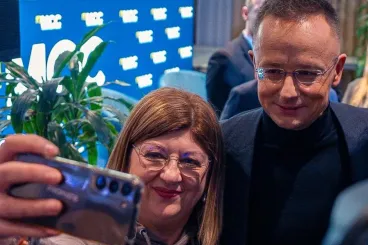 Szijjártó Péter Lizikének: Az RMDSZ-t elkezdték támadni, mint állat, ilyenkor kell melléjük állni