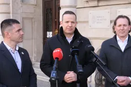 A Mi Hazánk bejelentette, hogy mindenhol összegyűjtötte az ajánlásokat, az országos listájukat pedig Toroczkai László vezeti