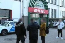 Két hónapra bezár az Arzenál, a gyanú szerint kábítószert terjesztettek a szórakozóhelyen