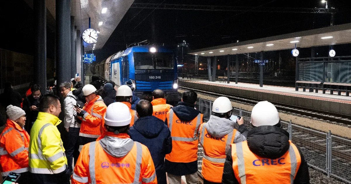 Ezer sebből vérzik az ezermilliárdból felújított Budapest-Belgrád vasút, és szépségtapaszra is alig futja