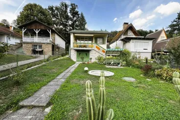 Retró tóparti nyaralók mellett megjelent a luxus is az üdülőparadicsomokban