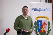 Menczer úgy döntött, nem lesz akkuhulladékos üzem a Pilisben, bár azt nem árulta el, hogy függ ez tőle