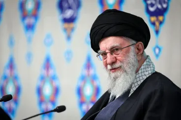 Irán elismerte, hogy a légicsapásokban meghalt Ali Hamenei, az ország legfelsőbb vezetője