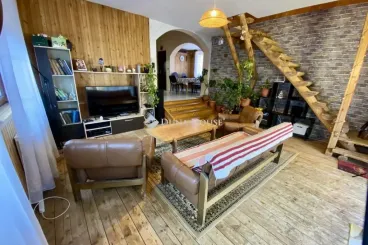 Féláron a zöldövezetben? Megérős családi házak a XVIII. kerület statisztikái mögött