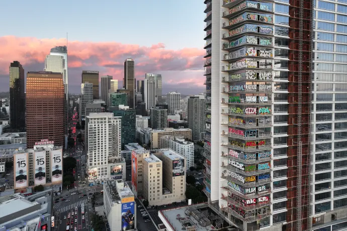 Los Angeles búcsúzhat a nevezetes Graffiti-tornyoktól