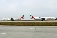 A konfliktus miatt veszteglő Emirates-gépek Budapesten