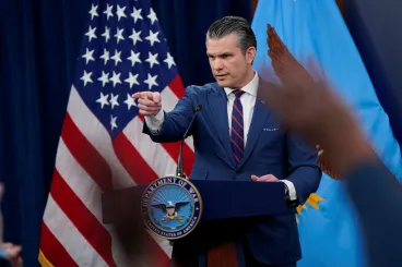 Amerikai hadügyminiszter: Nem mi kezdtük a háborút, de Trump elnök alatt befejezzük