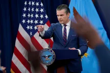 Amerikai hadügyminiszter: Nem mi kezdtük a háborút, de Trump elnök alatt befejezzük